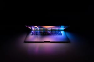 marTech-computer-bg2-hor